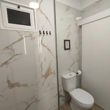 Homestay Vitoria's Vale Funchal (Madeira)