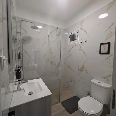 Vitoria's Vale Homestay Funchal (Madeira)