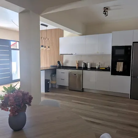 Homestay Vitoria's Vale Funchal (Madeira)