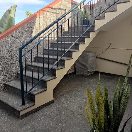 בית אירוח Vitoria's Vale פונשל