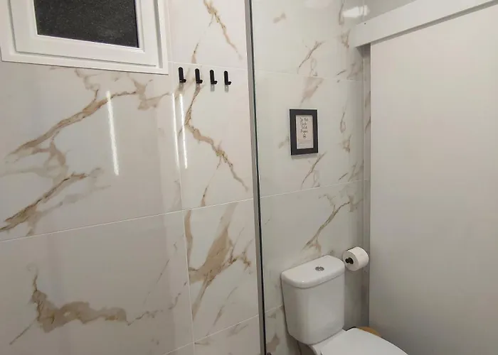 Rum i privatbostad Vitoria's Vale Funchal (Madeira)